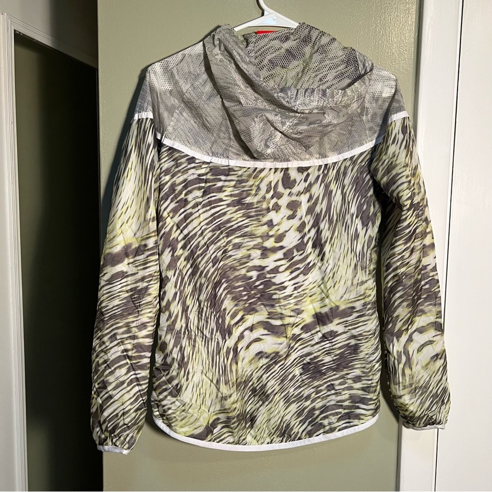 Nike Tech Hyperfuse Windrunner Jacket Green S - image 9